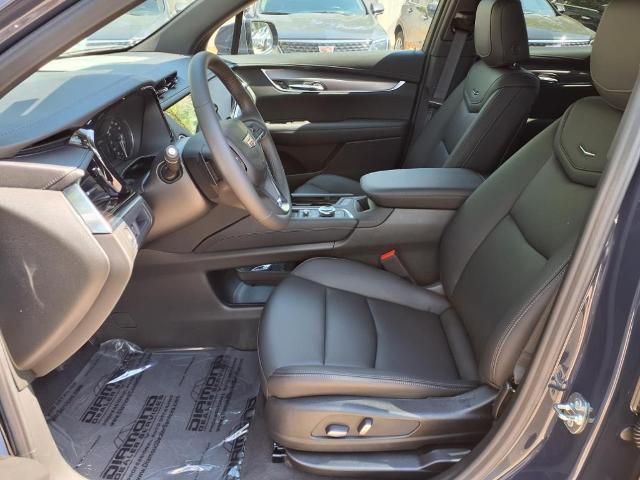 used 2025 Cadillac XT6 car, priced at $49,514