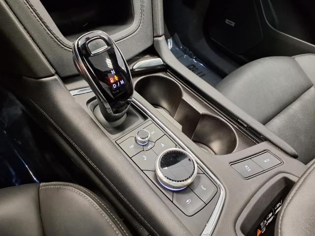 used 2024 Cadillac XT6 car, priced at $44,072