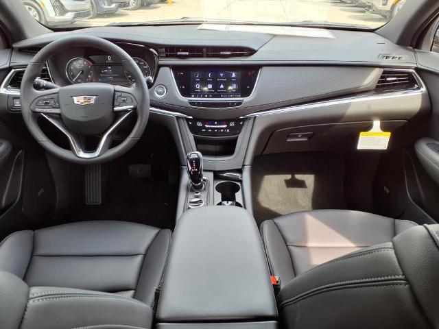 used 2025 Cadillac XT6 car, priced at $49,114