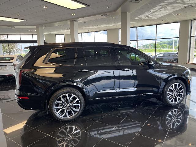 used 2022 Cadillac XT6 car, priced at $35,000
