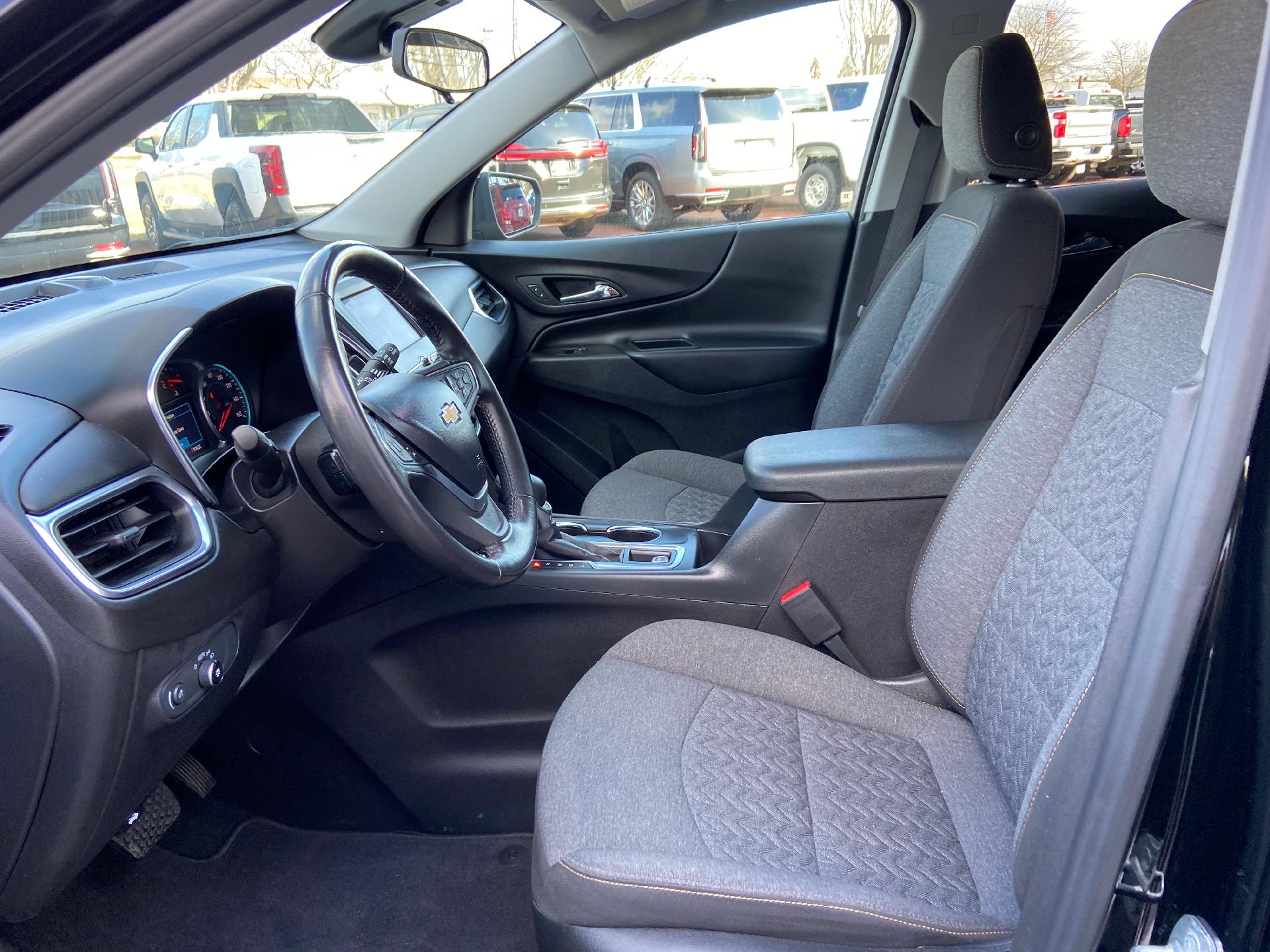 used 2022 Chevrolet Equinox car, priced at $25,995