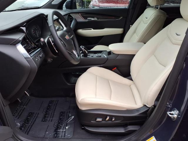 used 2025 Cadillac XT6 car, priced at $63,415