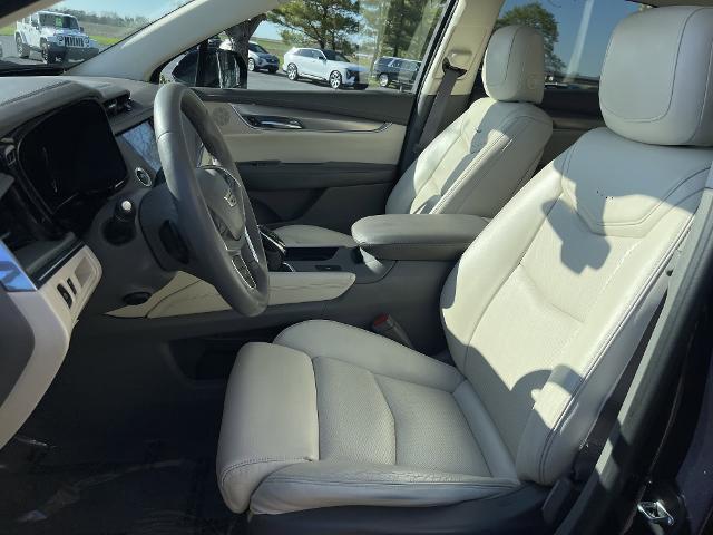 new 2017 Cadillac XT5 car, priced at $19,999