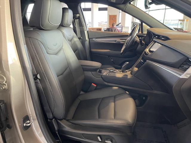 used 2023 Cadillac XT5 car, priced at $36,999