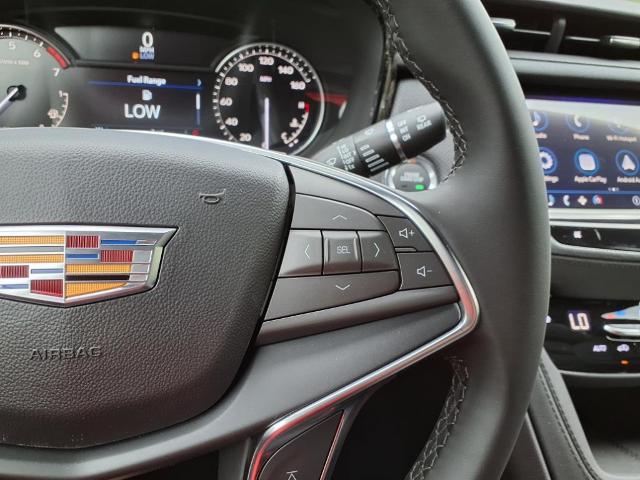 used 2025 Cadillac XT5 car, priced at $46,015