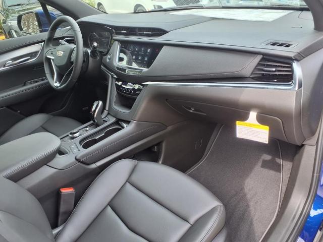used 2025 Cadillac XT6 car, priced at $48,514