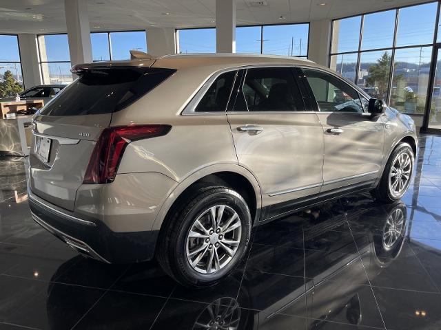 used 2022 Cadillac XT5 car, priced at $35,999