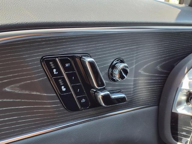 used 2025 Cadillac LYRIQ car, priced at $67,104