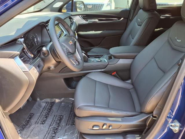 used 2025 Cadillac XT5 car, priced at $52,914