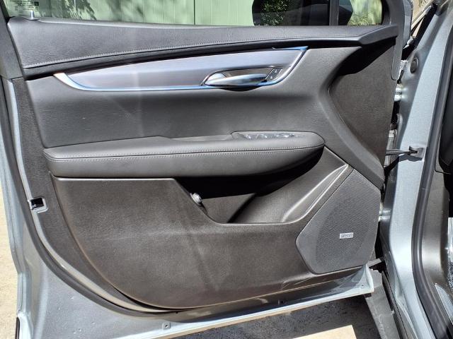 used 2025 Cadillac XT5 car, priced at $43,690