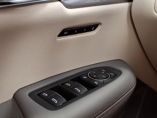 used 2023 Cadillac XT6 car, priced at $38,856