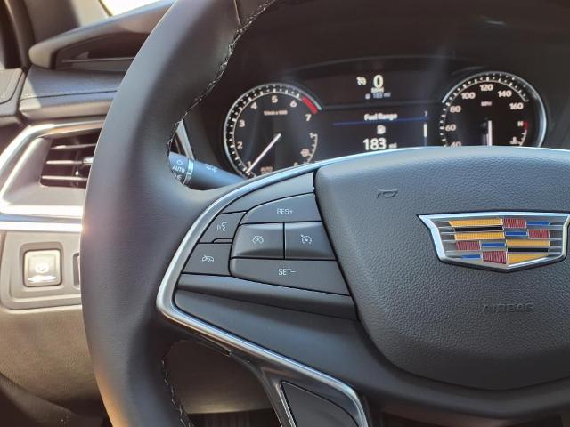 used 2025 Cadillac XT5 car, priced at $43,690