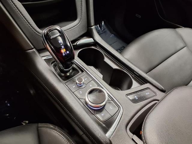 used 2024 Cadillac XT6 car, priced at $43,454