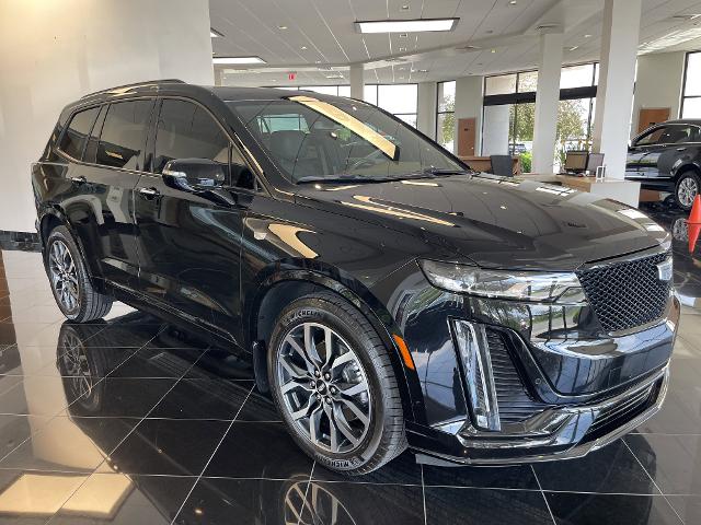 used 2022 Cadillac XT6 car, priced at $35,000