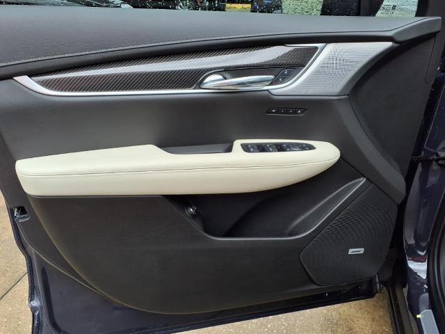 used 2025 Cadillac XT6 car, priced at $63,415
