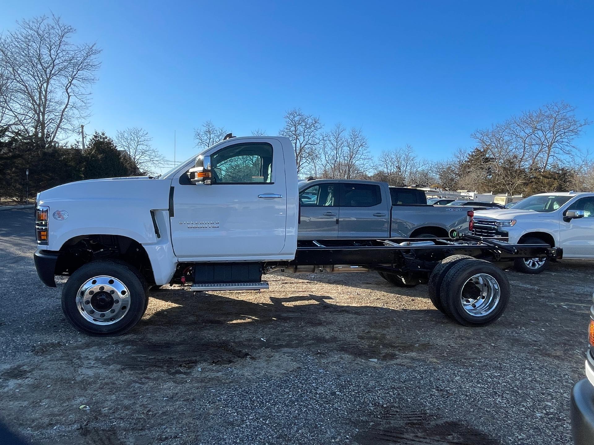 used 2024 Chevrolet Silverado 5500 HD car, priced at $70,392