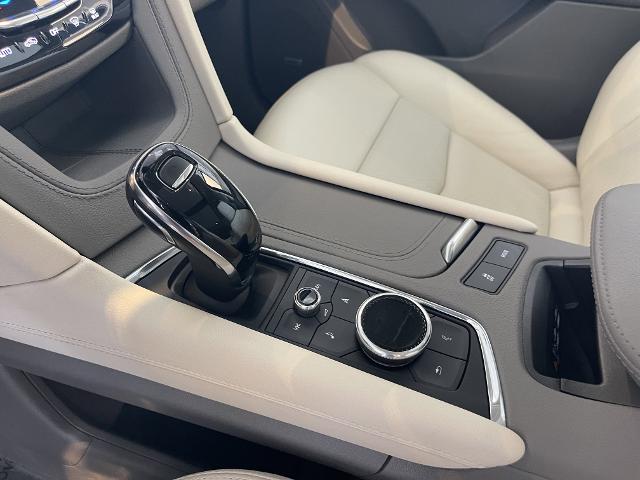 used 2022 Cadillac XT5 car, priced at $39,999