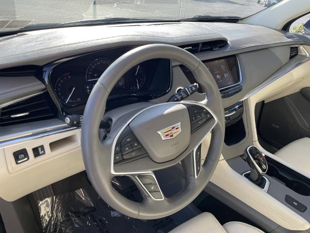 new 2017 Cadillac XT5 car, priced at $19,999
