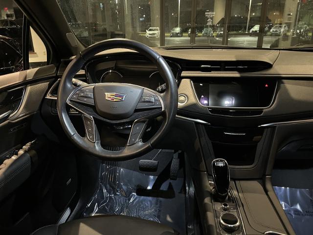 used 2022 Cadillac XT5 car, priced at $38,499