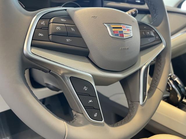 used 2025 Cadillac XT5 car, priced at $50,940