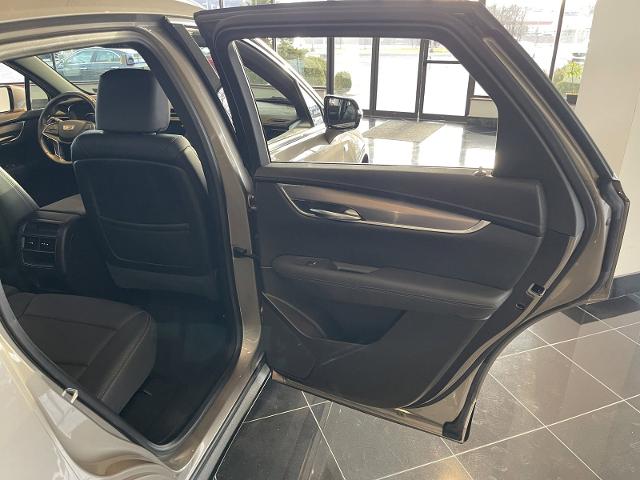 used 2023 Cadillac XT5 car, priced at $36,999