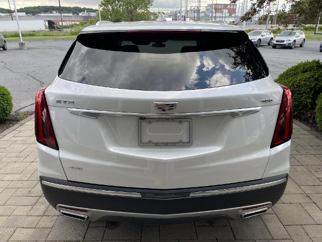 new 2021 Cadillac XT5 car, priced at $38,499