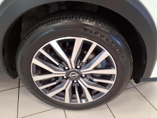 new 2024 Nissan Kicks car, priced at $18,552