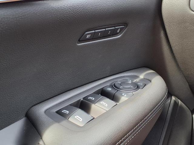used 2025 Cadillac XT6 car, priced at $49,815