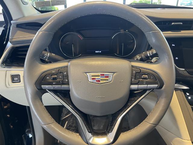 used 2022 Cadillac XT6 car, priced at $40,999