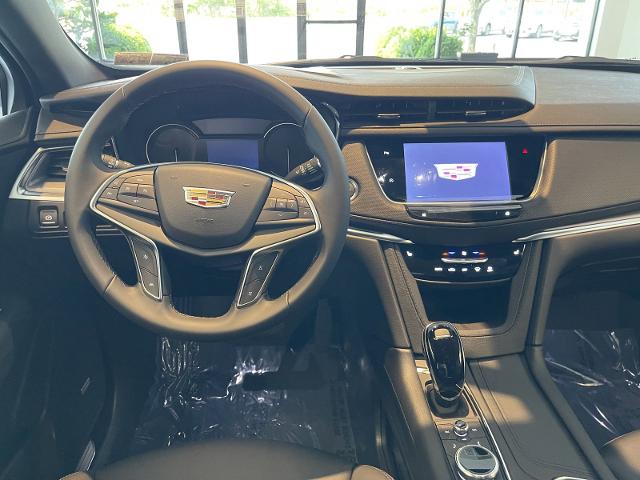 used 2025 Cadillac XT5 car, priced at $43,515