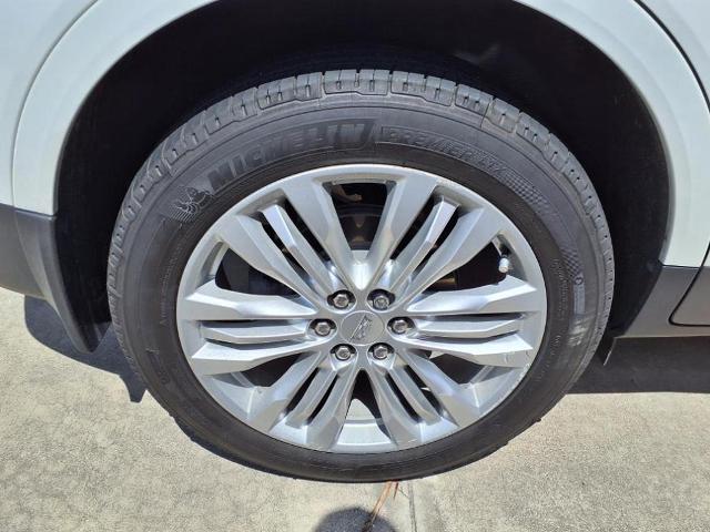 used 2022 Cadillac XT5 car, priced at $29,979