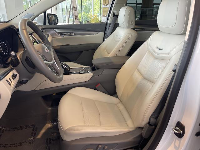 used 2022 Cadillac XT5 car, priced at $39,999