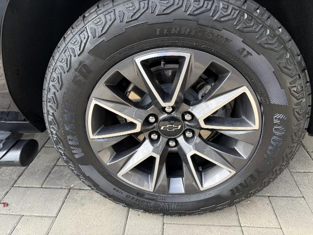 new 2023 Chevrolet Suburban car, priced at $69,999