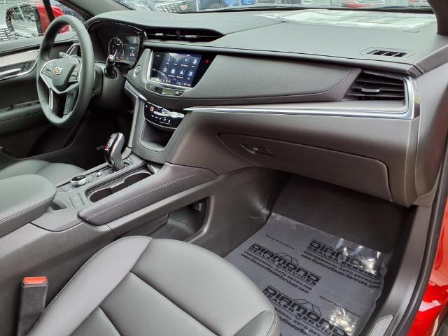 used 2025 Cadillac XT5 car, priced at $46,015