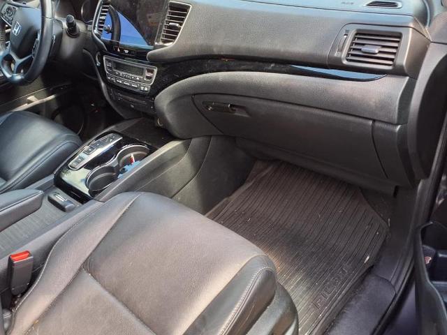 new 2022 Honda Pilot car, priced at $28,625