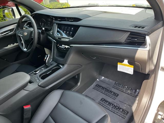 used 2024 Cadillac XT6 car, priced at $49,415