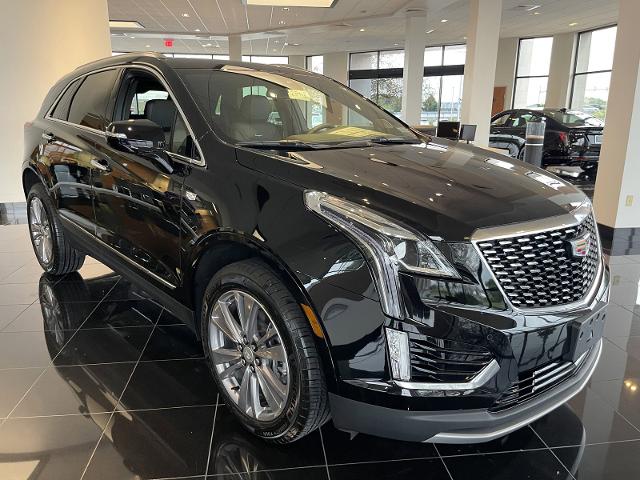 used 2025 Cadillac XT5 car, priced at $52,615