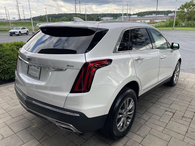 new 2021 Cadillac XT5 car, priced at $38,499
