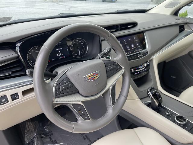 new 2021 Cadillac XT5 car, priced at $38,499