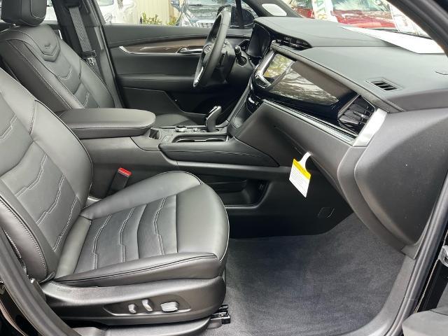 used 2025 Cadillac XT6 car, priced at $63,530