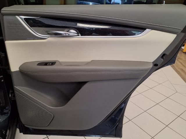 used 2023 Cadillac XT6 car, priced at $38,856