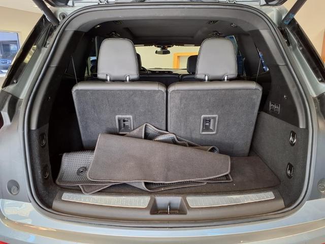 used 2024 Cadillac XT6 car, priced at $44,072