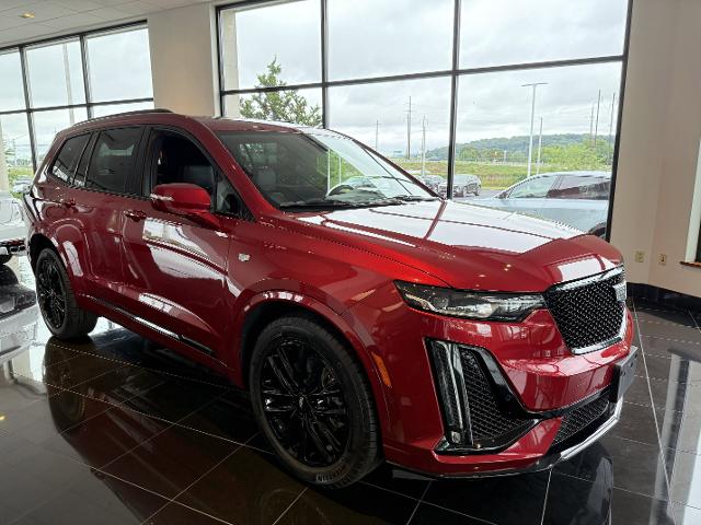 used 2021 Cadillac XT6 car, priced at $43,999