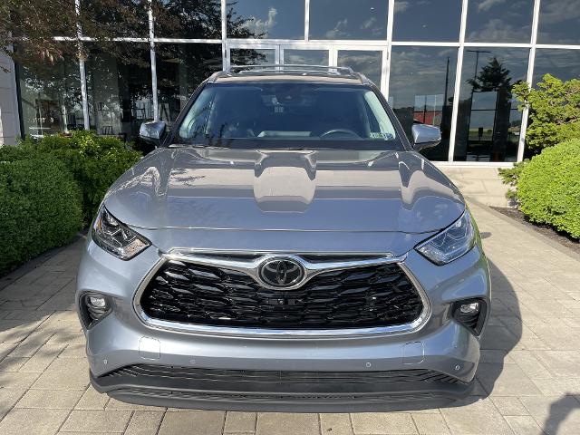 new 2024 Toyota Highlander car, priced at $47,999