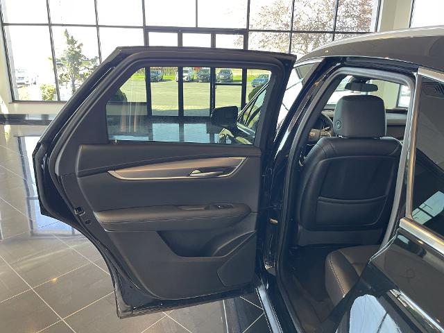 used 2022 Cadillac XT5 car, priced at $31,999