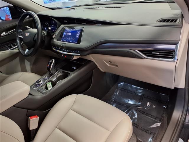 used 2022 Cadillac XT4 car, priced at $26,349