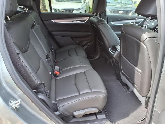 used 2025 Cadillac XT6 car, priced at $47,590