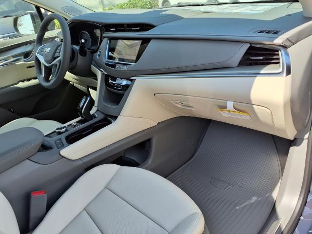 used 2025 Cadillac XT5 car, priced at $50,269