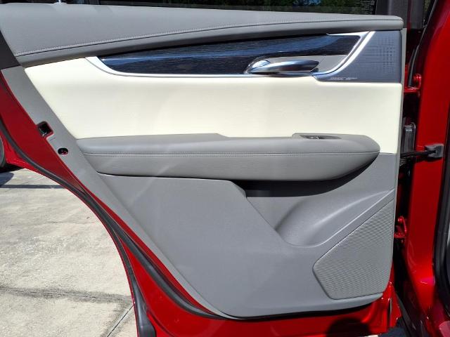 used 2025 Cadillac XT6 car, priced at $59,665