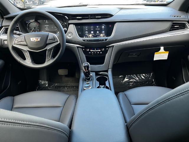 used 2025 Cadillac XT5 car, priced at $44,315